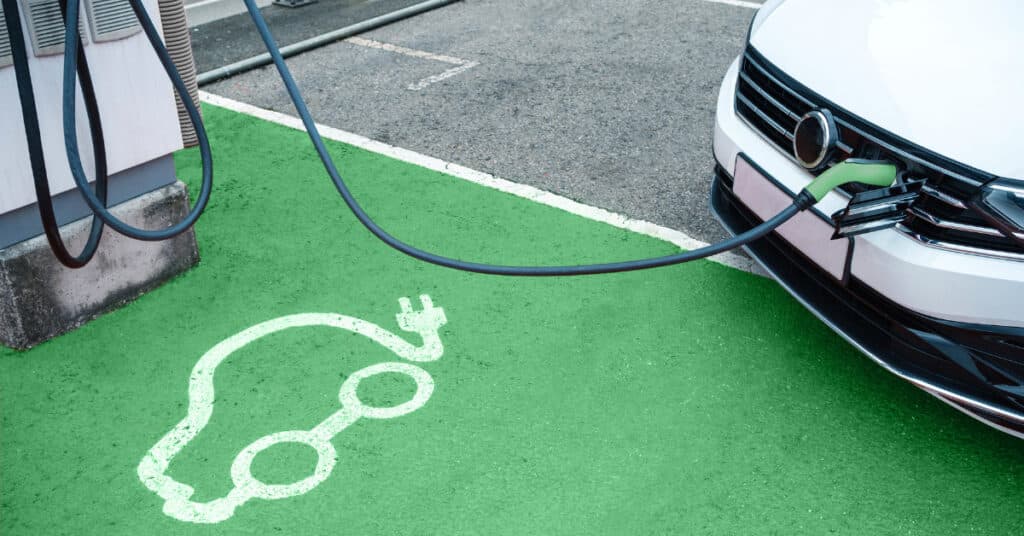 EVs send power back to the grid: The V2G technology | DroneQuote